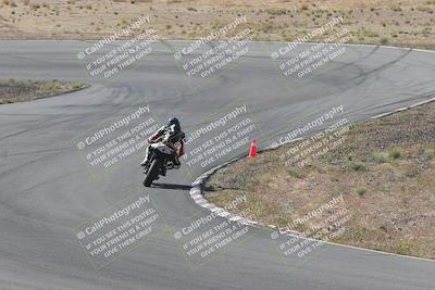 media/Apr-20-2025-AHRMA (Sun) [[393a79c373]]/Race/group 10 early race/Turn 4b/